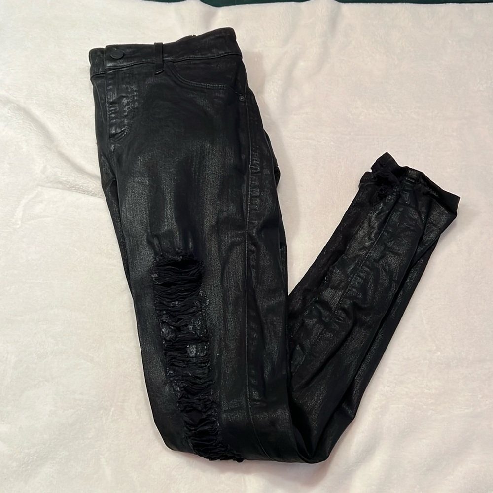 GUESS black ripped jeans~ sexy curve